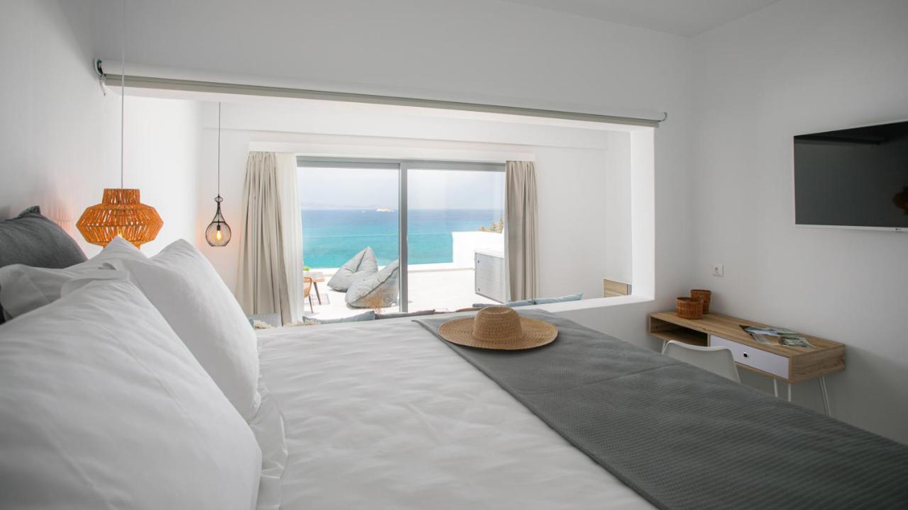 Seanfinity Beachfront Suites Mikri Vigla Exterior photo