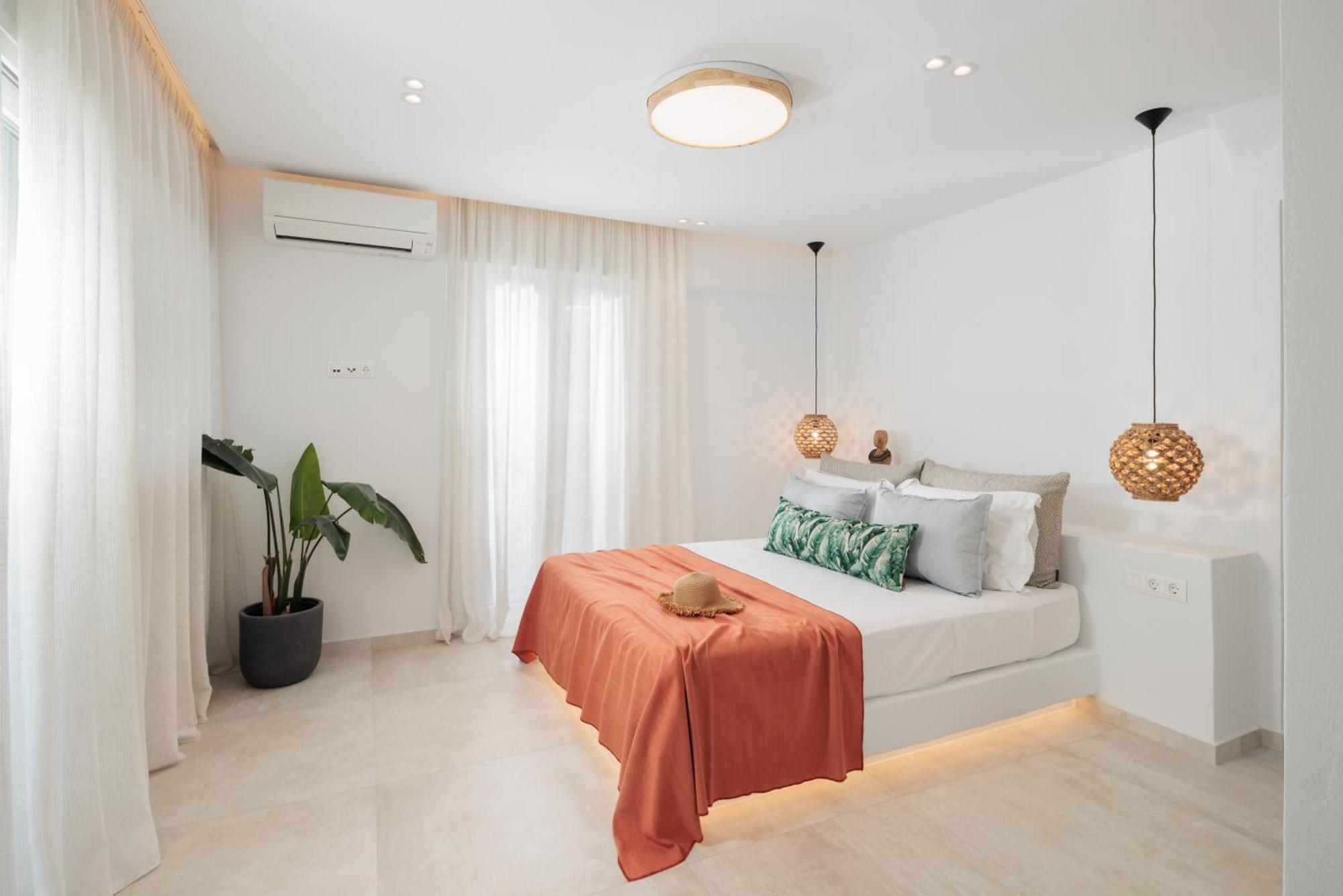Seanfinity Beachfront Suites Mikri Vigla Exterior photo